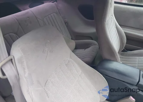 1997 Chevrolet Camaro z USA, uszkodzony, nr VIN 2G1FP22K4V2143242